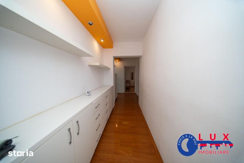 Apartament cu 3 camere decomandat în Babadag