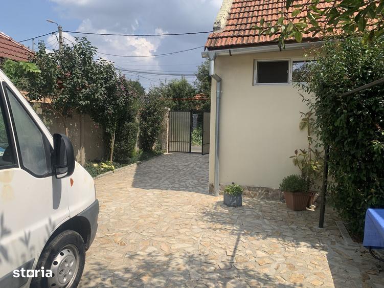 Casă cu 4 camere decomandat cu Teren 400 Mp în Aradul Nou