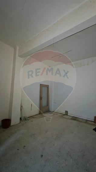 Spațiu comercial, de 40 mp, în Vitrometan