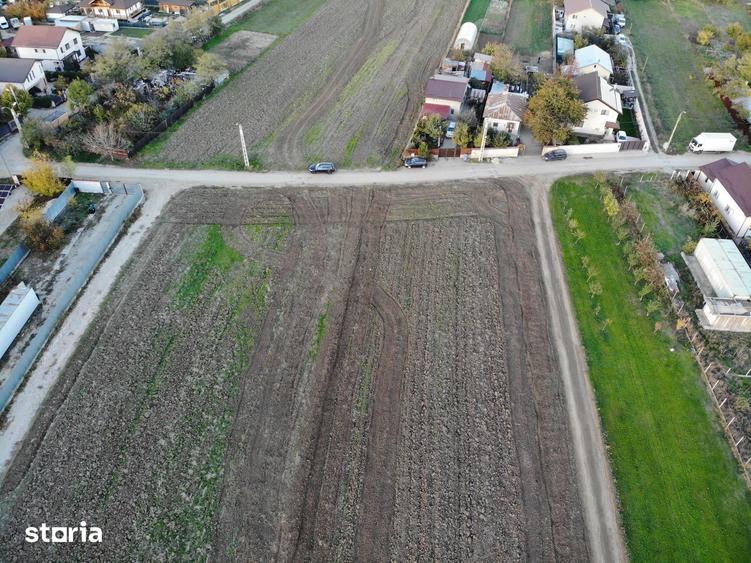 Teren de 592 mp, în Central