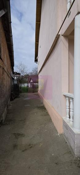 Casă cu 3 camere în Central
