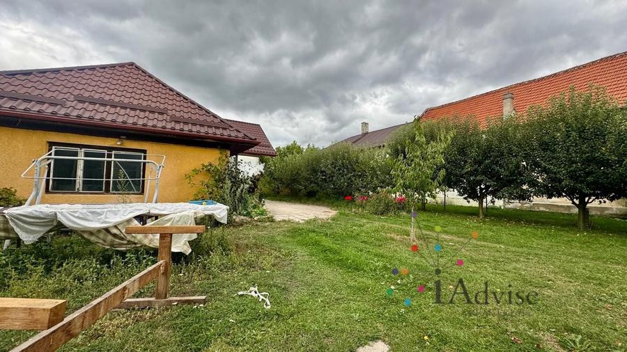 Casă individuală cu 3 camere cu Canalizare în Sânpetru