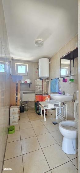 Spațiu comercial, de 200 mp, în Agigea