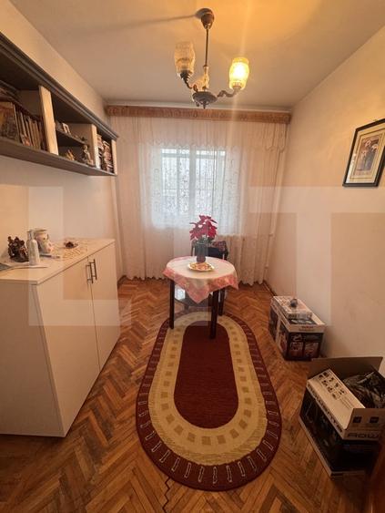 Apartament cu 3 camere decomandat în Ultracentral