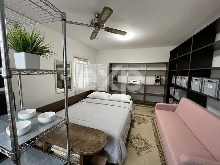 Apartament cu 4 camere decomandat în Lipovei