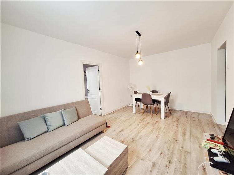 Apartament cu 2 camere nedecomandat în Central