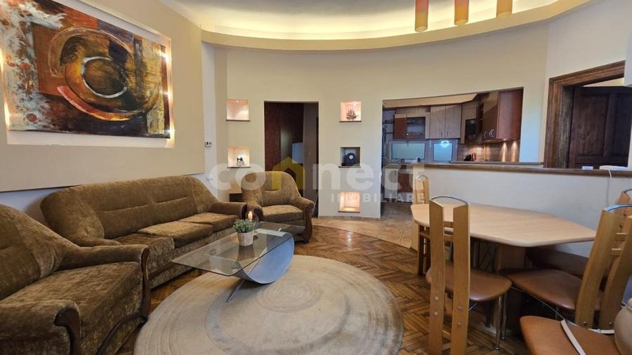 Apartament cu 3 camere semidecomandat, mobilat în Central