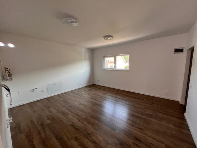 Apartament cu 2 camere semidecomandat în Florești — fotografia 1