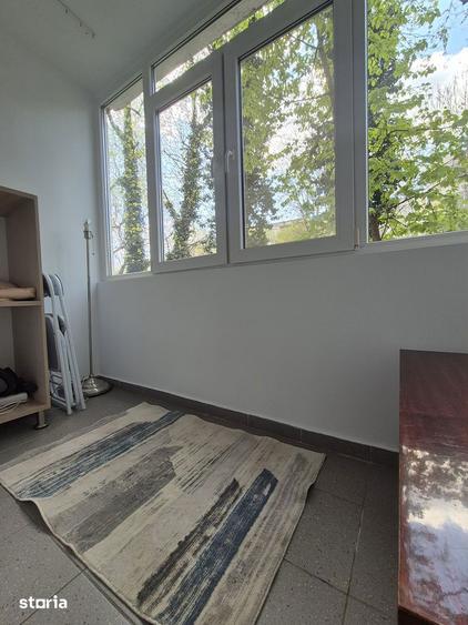 Apartament cu 3 camere decomandat în Berceni