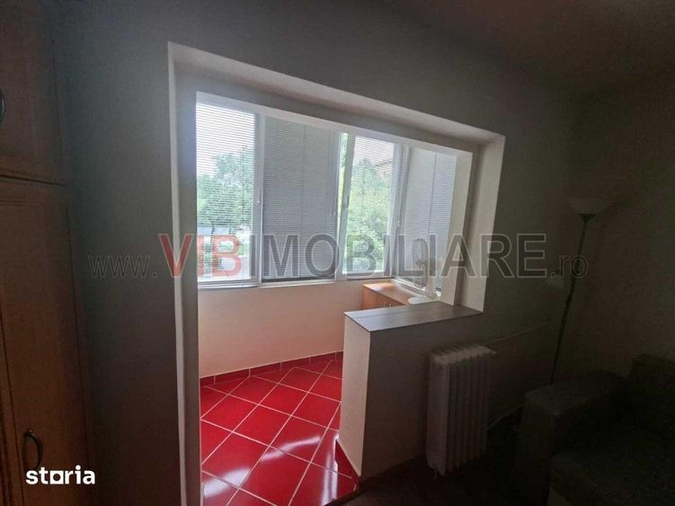 Apartament cu 2 camere, semidecomandat, 52 mp, etaj 1 Zona Stadion D - 6