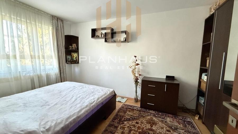 Apartament cu 2 camere semidecomandat, mobilat în Central