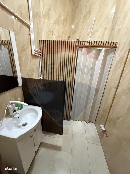 Spațiu comercial, de 50 mp, în Central