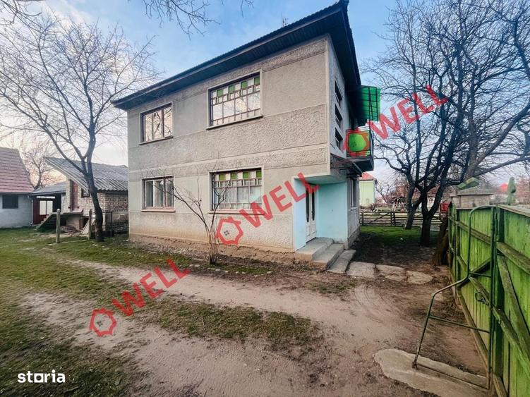 Casă cu 4 camere în Brateș