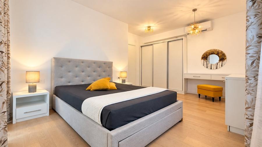 Apartament cu 3 camere decomandat, mobilat în Băneasa