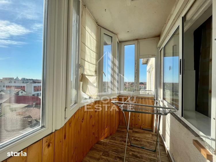 Apartament cu 2 camere, mobilat în Pârneava