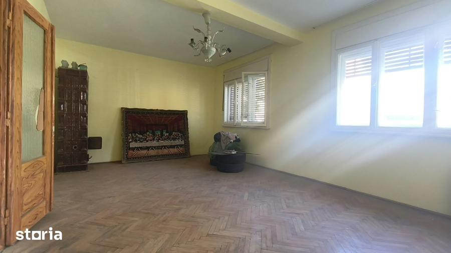 Casă cu 2 camere cu Teren 1855 Mp în Cârjiți