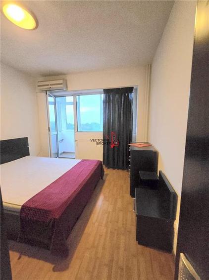Apartament cu 3 camere decomandat în Colentina