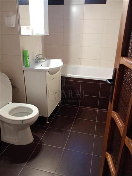 Apartament cu 3 camere decomandat în Bucovina