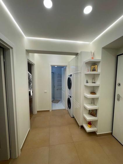 Apartament cu 2 camere decomandat în Sud