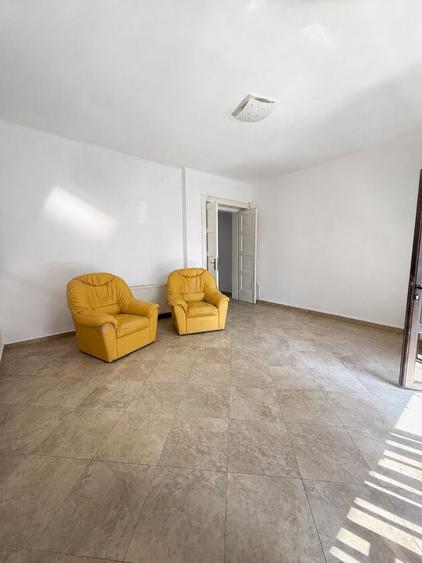 Spațiu comercial, de 75 mp, în Lipovei