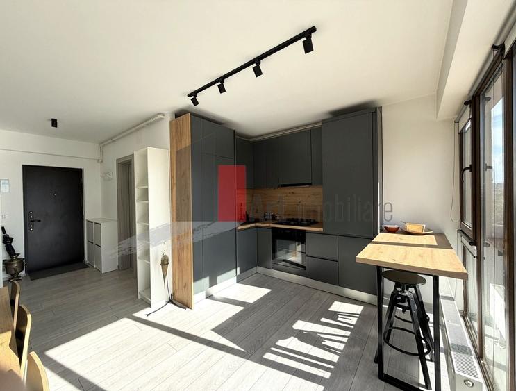 Apartament cu 3 camere decomandat, mobilat în Calea Călărașilor