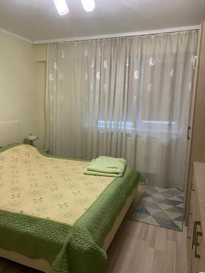 Apartament cu 2 camere decomandat în Casa de Cultură