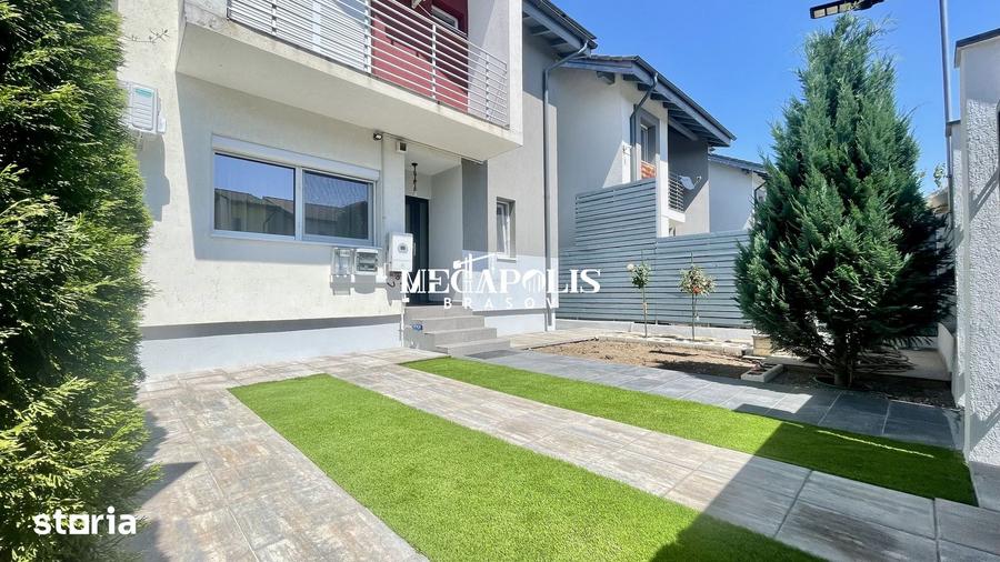 Casă cu 4 camere cu Teren 230 Mp în Sânpetru
