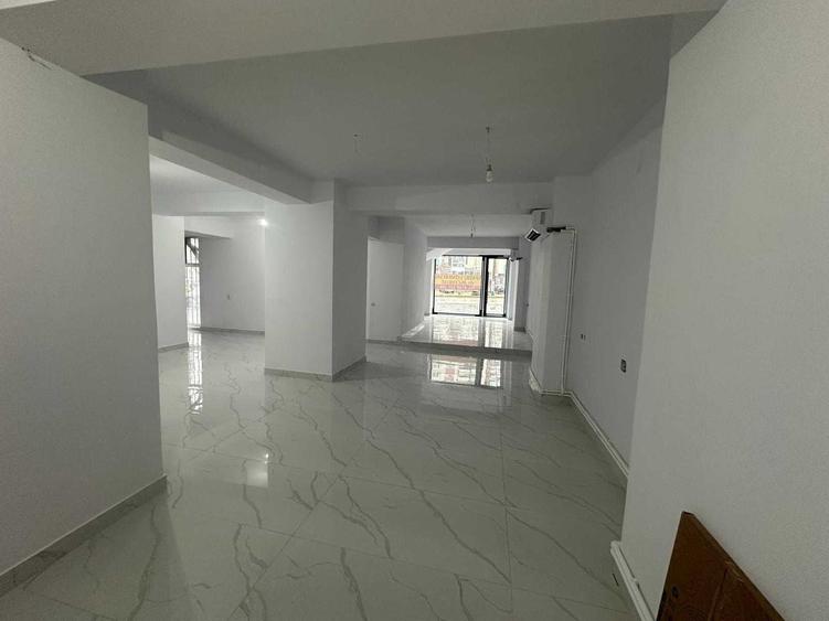 Spațiu comercial, de 110 mp, în Ultracentral