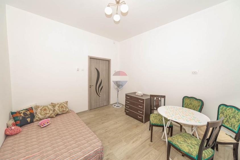Apartament cu 3 camere semidecomandat, mobilat în Dorobanți