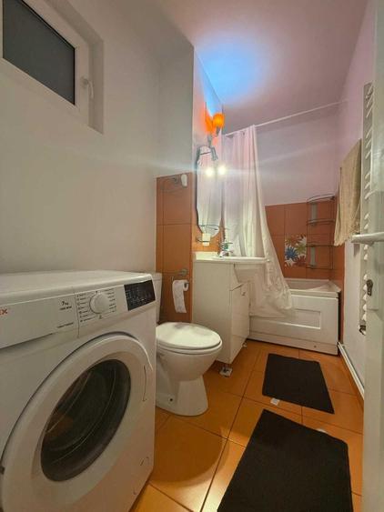 Inchiriez garsoniera confort 1 Onesti strada Belvedere in bloc de apartamente - 3