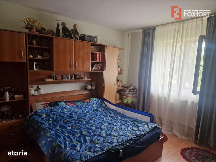 Casa individuala cu 9 camere, in Mosnita Noua, zona centrala - 14