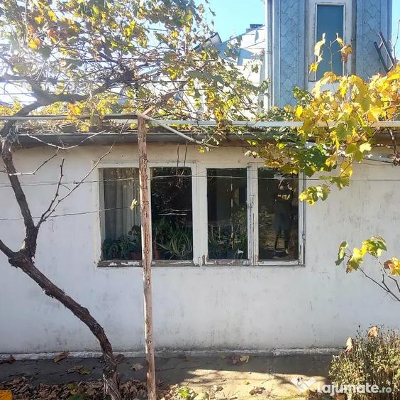 Casă cu 3 camere în Brăilița