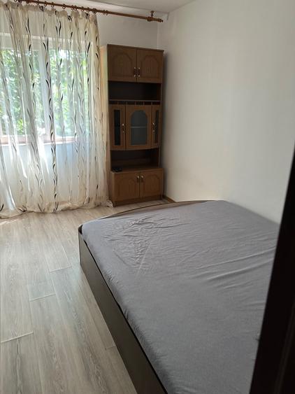 Garsonieră decomandată în Făcăi