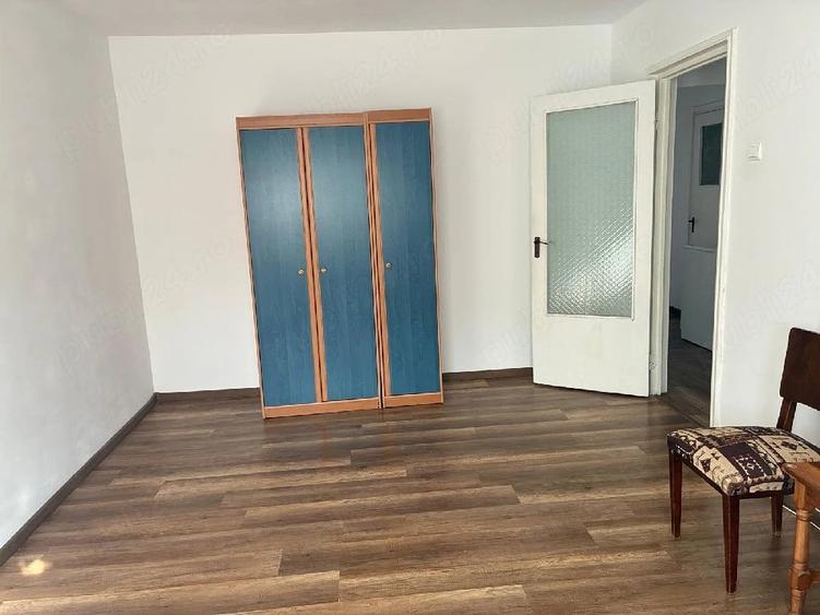 Apartament cu 3 camere decomandat în Militari