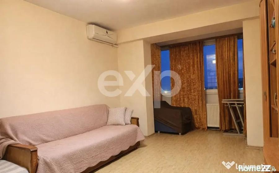 Apartament cu 4 camere decomandat în Craiovei