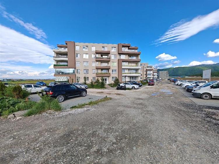 Apartament cu 2 camere decomandat, mobilat în Cristian