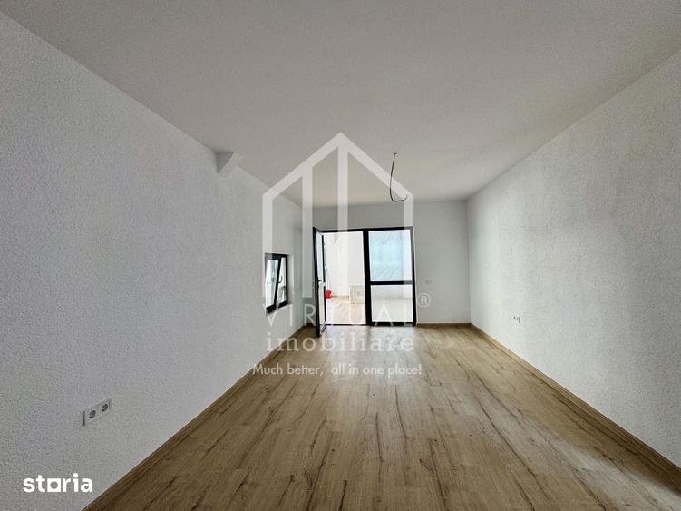 Casă cu 5 camere cu Teren 210 Mp în Cristian