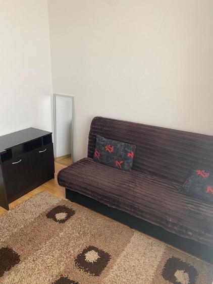 Inchiriez apartament cu 3 camere - 4