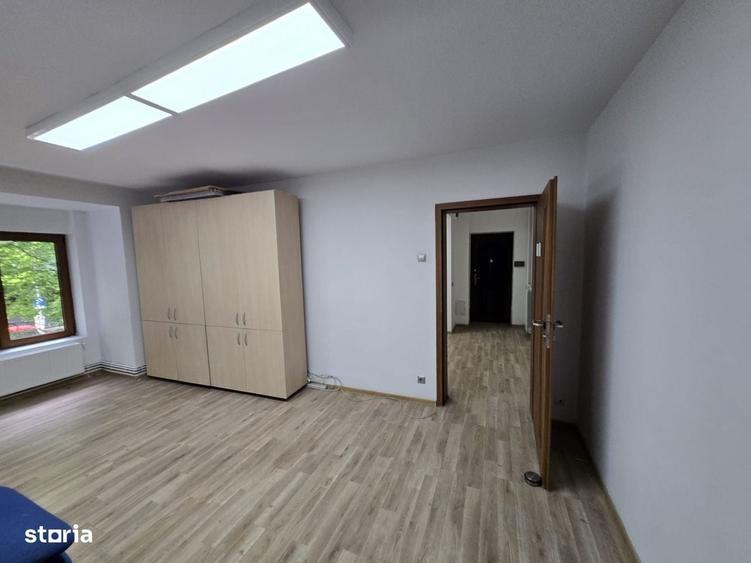 Birou 3 Camere | Unirii Fantani | Spate Tribunal | Etaj 1 | CT proprie - 1