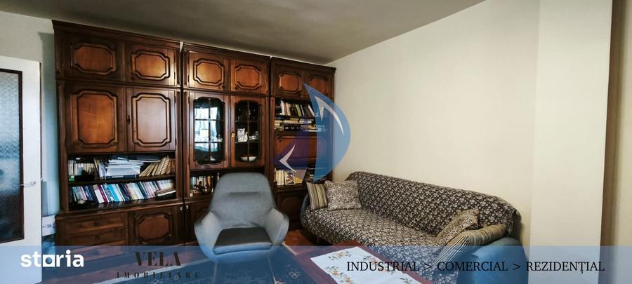Apartament cu 3 camere decomandat în 1 Decembrie 1918