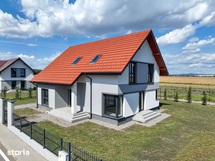 Casă cu 5 camere cu Teren 800 Mp în Târgșoru Vechi