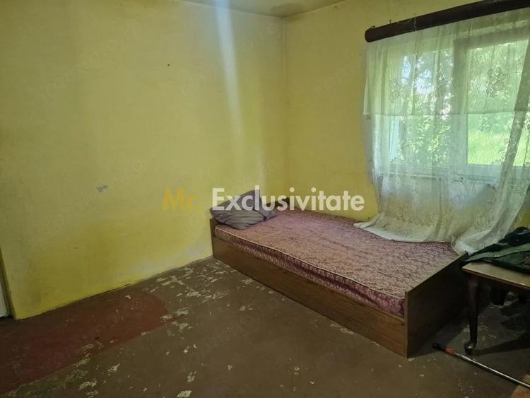 Casă cu 4 camere cu Teren 400 Mp în Călinești