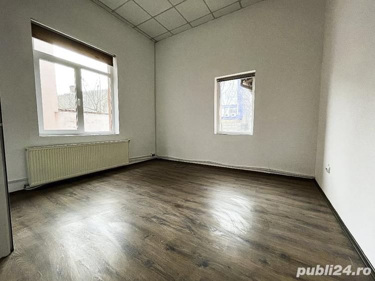 Casă cu 4 camere cu Teren 500 Mp în Central