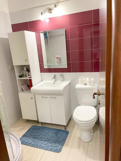 Apartament cu 2 camere decomandat în Galata