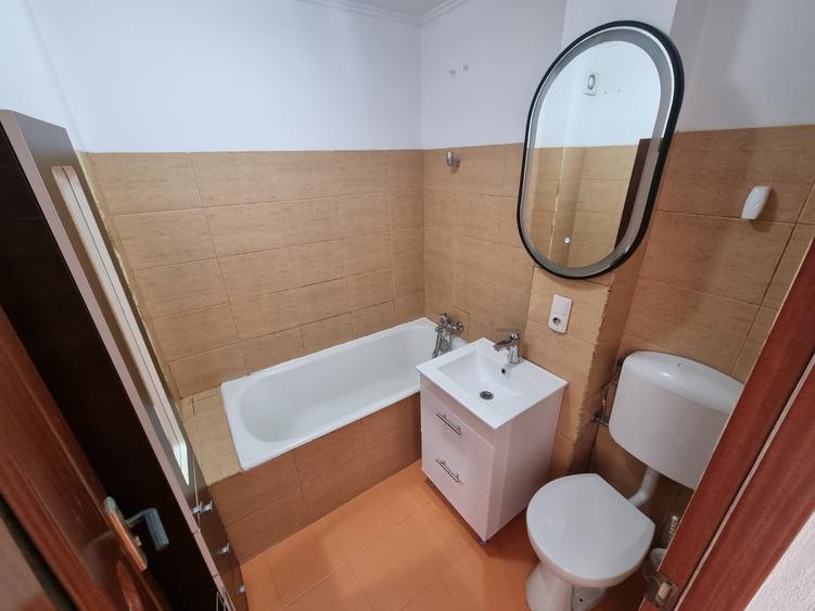 Apartament cu 2 camere în Cetate