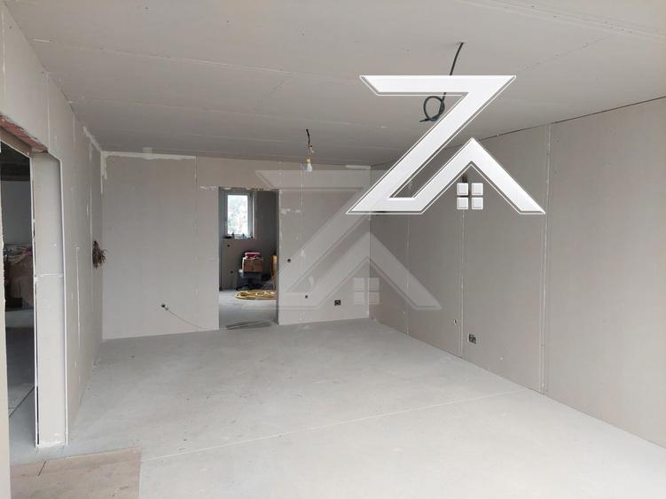 Casă individuală cu 5 camere cu Canalizare în Exterior Nord