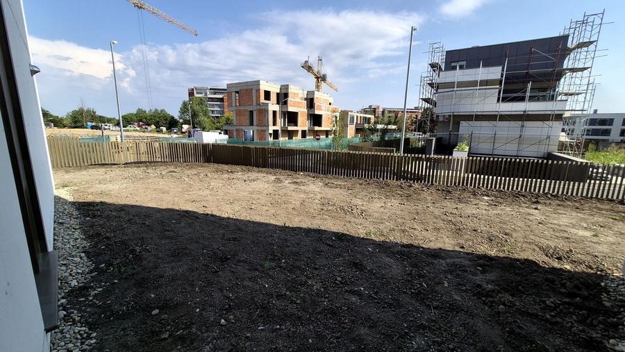 Apartament cu 3 camere decomandat, mobilat în Băneasa