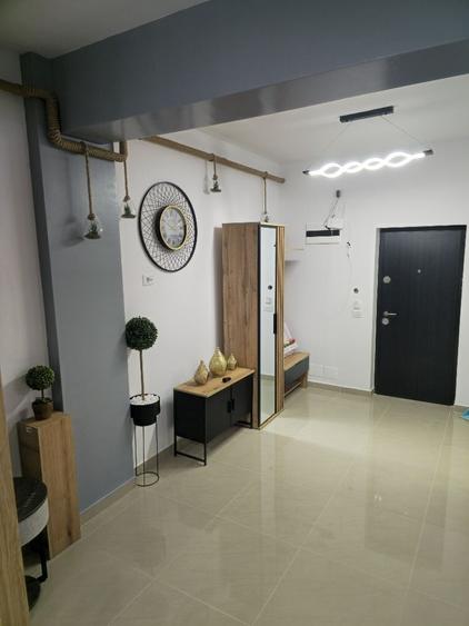 Apartament cu 2 camere decomandat în Ostroveni
