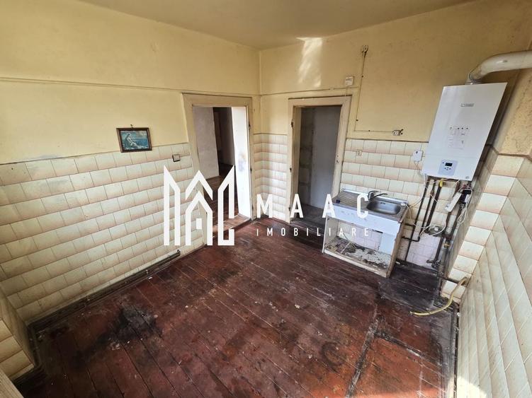 Casă individuală cu 4 camere cu Canalizare în Central