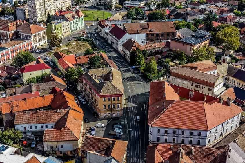 Proprietate specială, de 1,303 mp, în Central